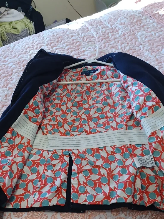 Boden Sz 8, (Runs S), Navy Blazer Jacket with Cream Buttons - Picture 7 of 8